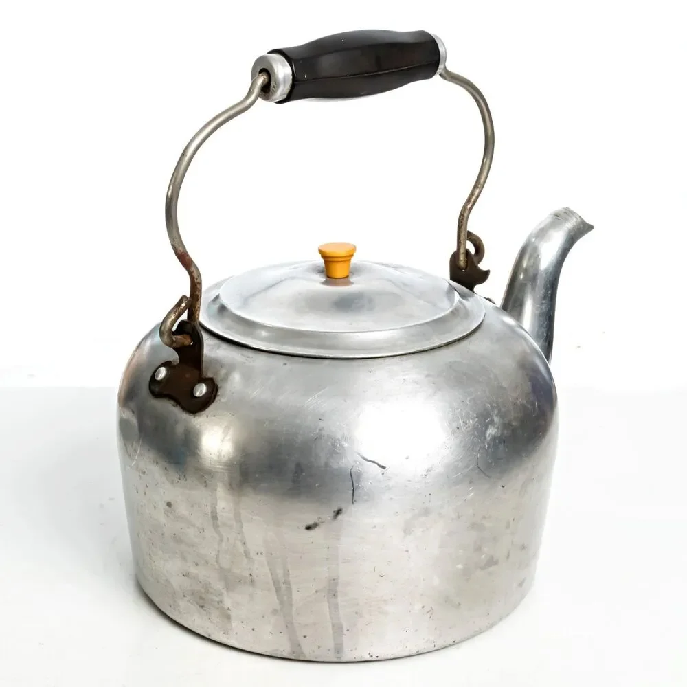 Vintage Large Wear-Ever No. 906 Aluminum 4 Qt  Kettle With Folding Handle